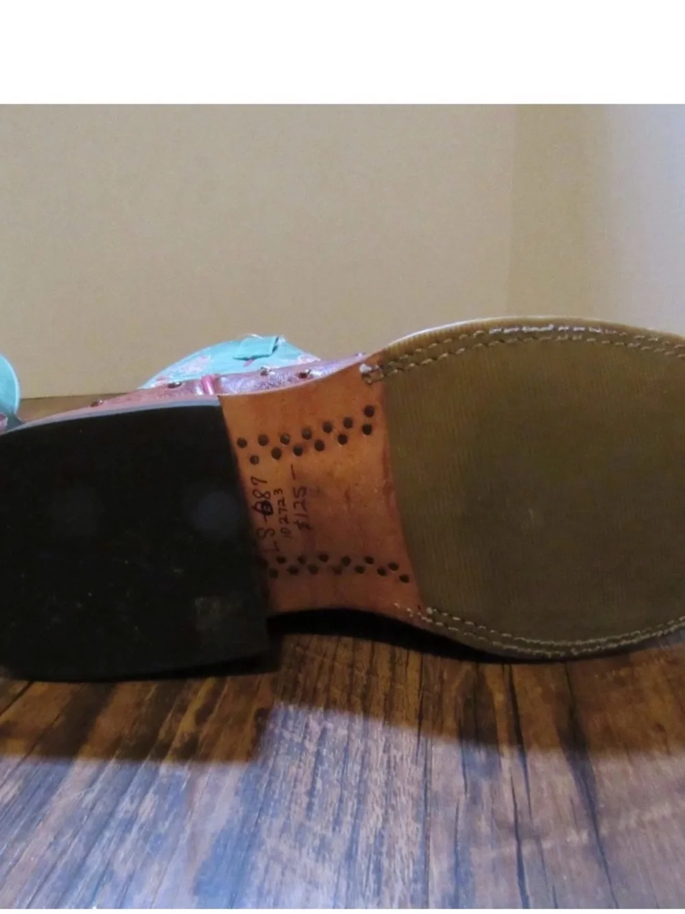 Great condition Macie Beam Brown Ostrich Leather Western Boots with Teal moment